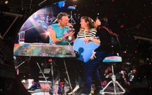 OPINION: COLDPLAY SINGER DECLARES ISRAELI FANS “EQUAL HUMANS”