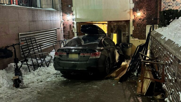 Man Who Danced With and Then Attacked Chabad Students Gets One More Week in Jail